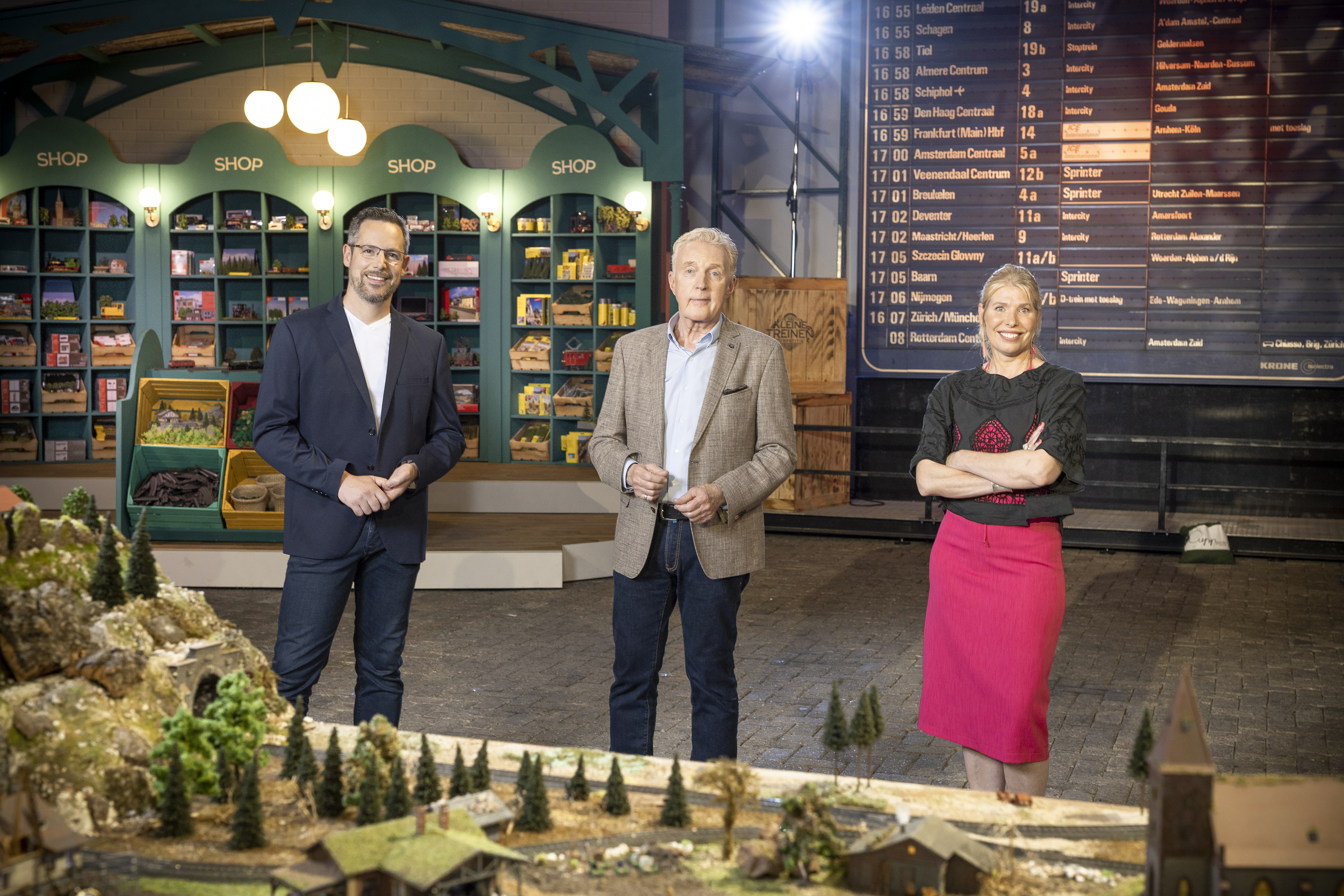 © MAX/Roland J. Reinders André van Duin, Evan Daes en Diane Meyboom